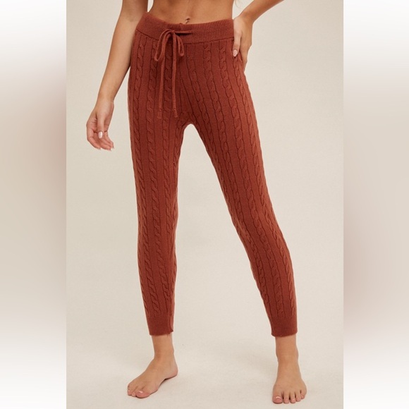 264. Cable Knit Crop Sweater Leggings Rust New Item - Picture 3 of 3